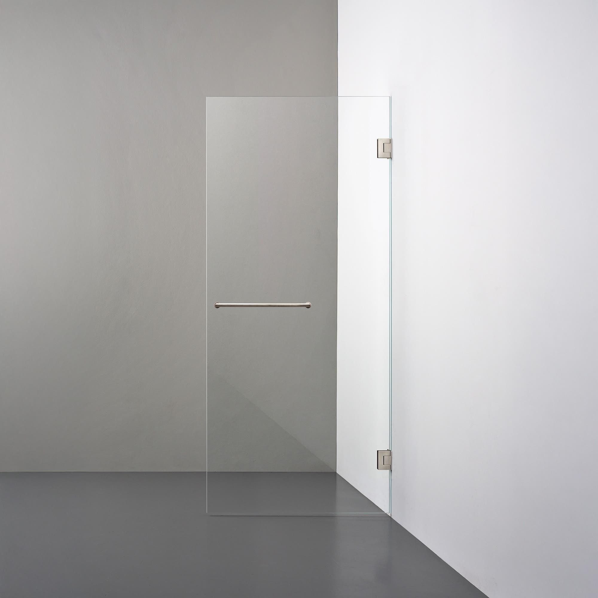 R4 Shower wall Straight door